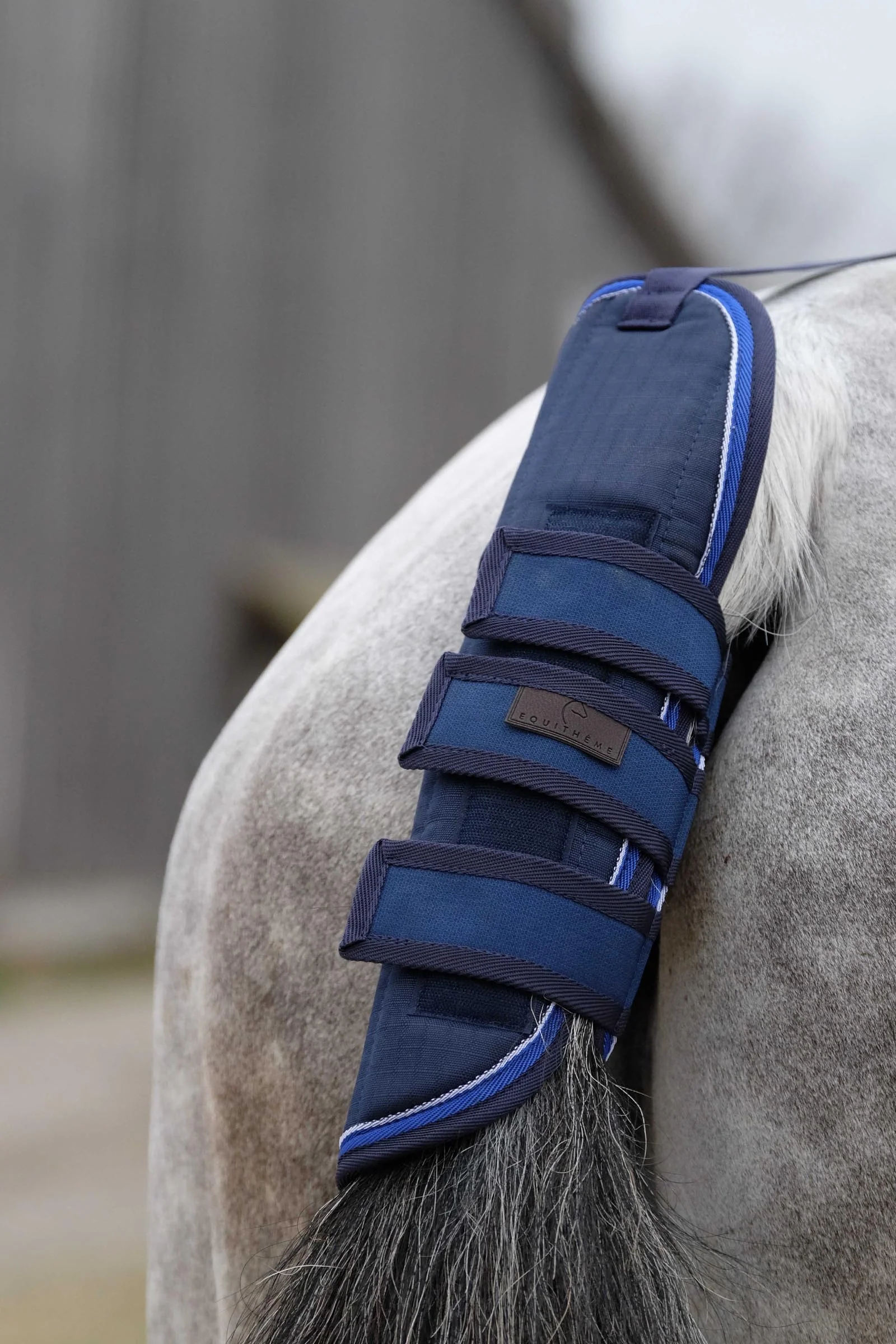 EQUITHÈME Classic 1200D Tail Guard Navy F