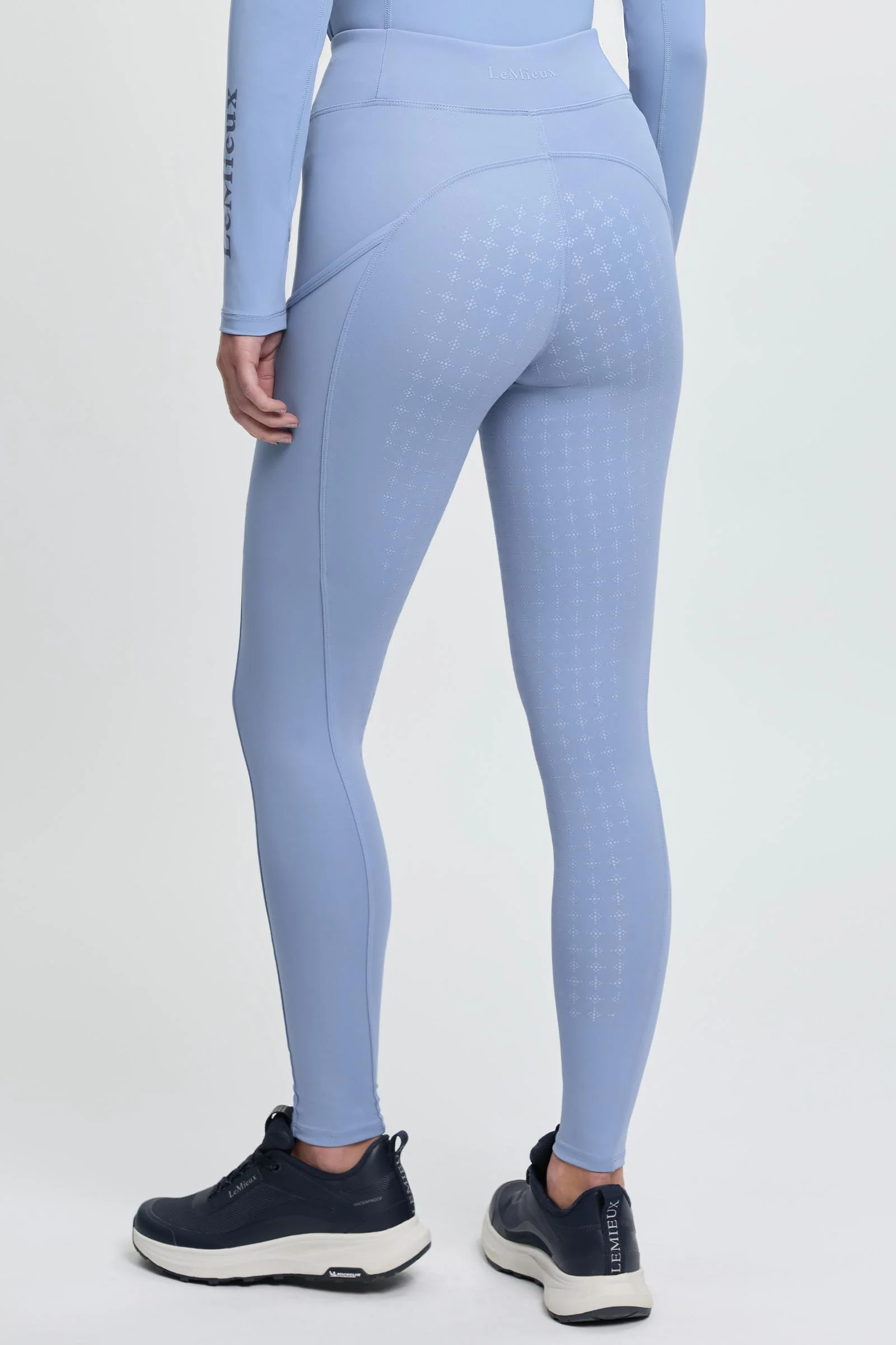Naomi Women´s Pull On Breeches Powder Blue 6